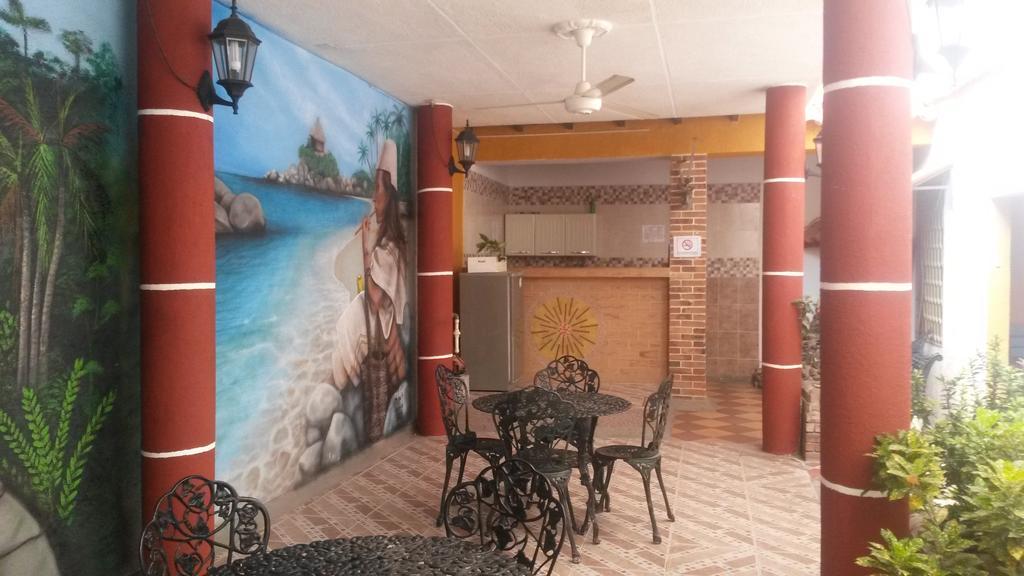 מלון סנטה מרתה Hospederia Casa Familiar מראה חיצוני תמונה