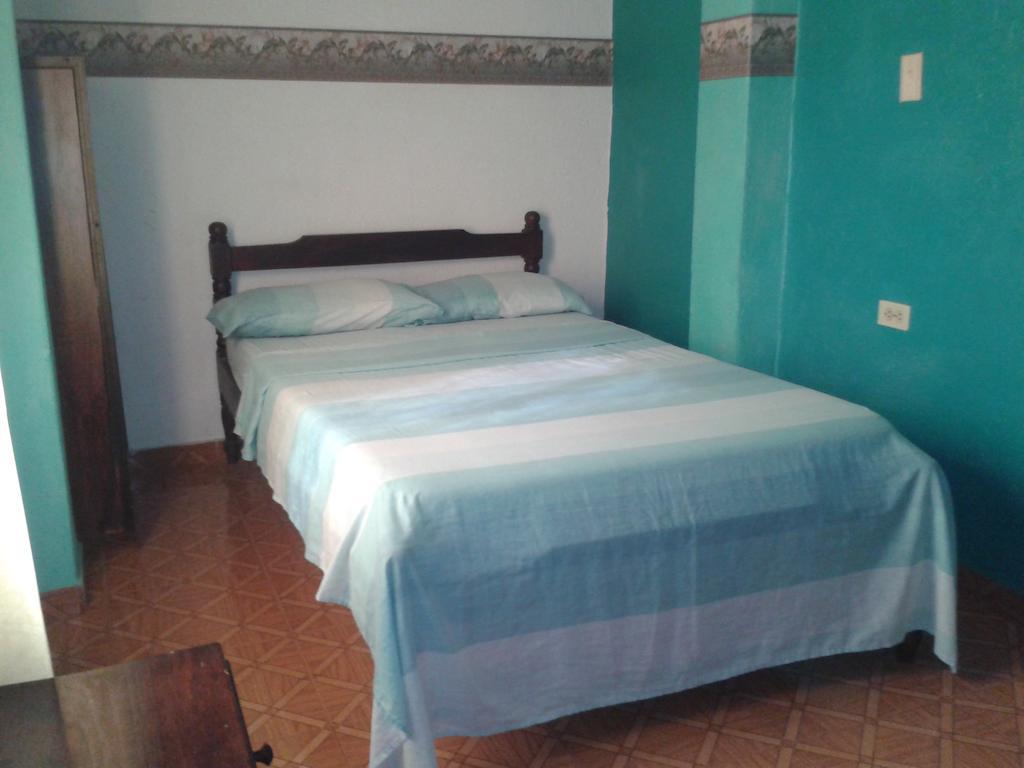 מלון סנטה מרתה Hospederia Casa Familiar חדר תמונה
