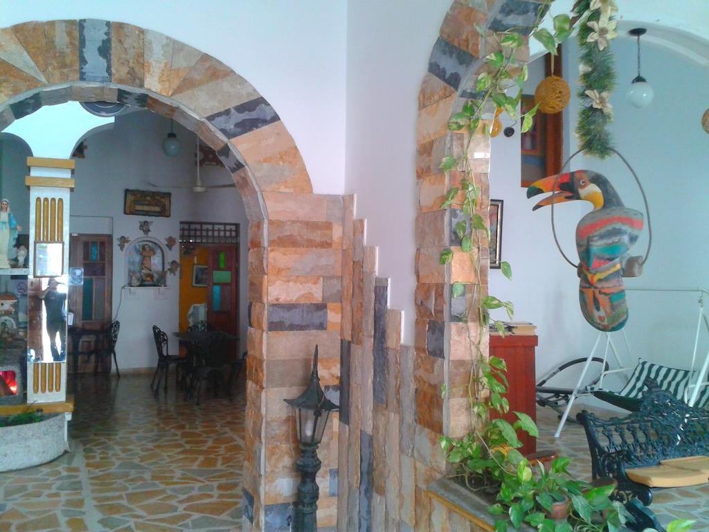 מלון סנטה מרתה Hospederia Casa Familiar מראה חיצוני תמונה