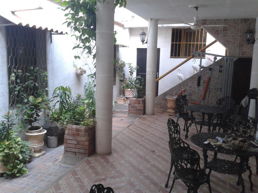 מלון סנטה מרתה Hospederia Casa Familiar מראה חיצוני תמונה