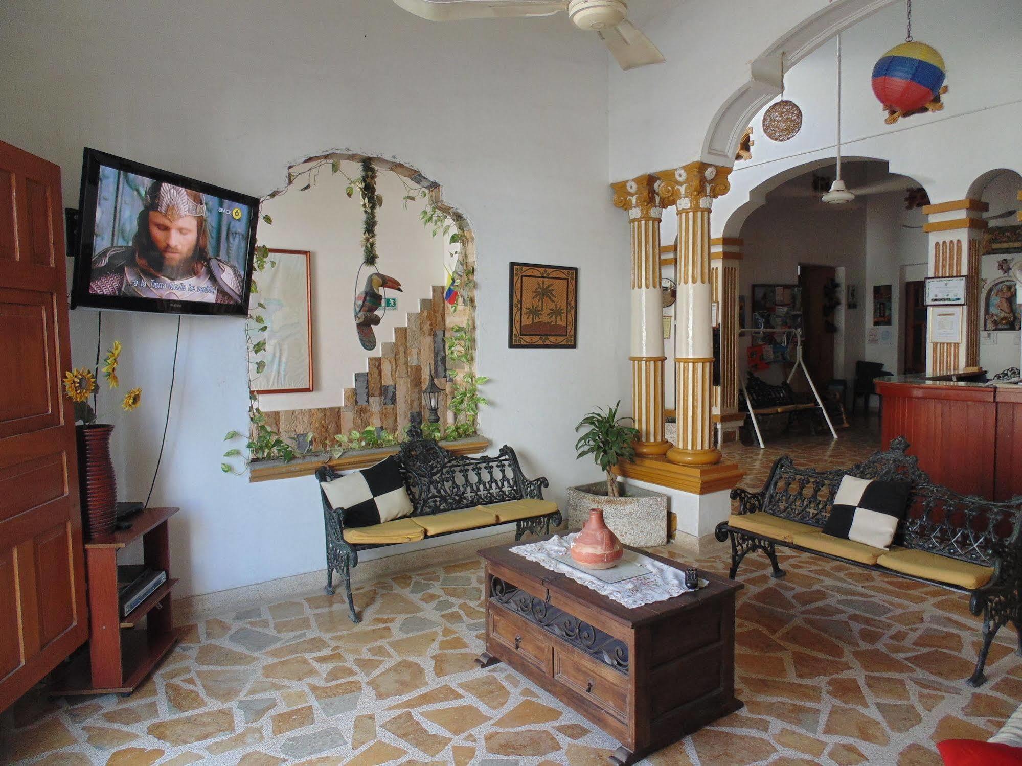 מלון סנטה מרתה Hospederia Casa Familiar מראה חיצוני תמונה