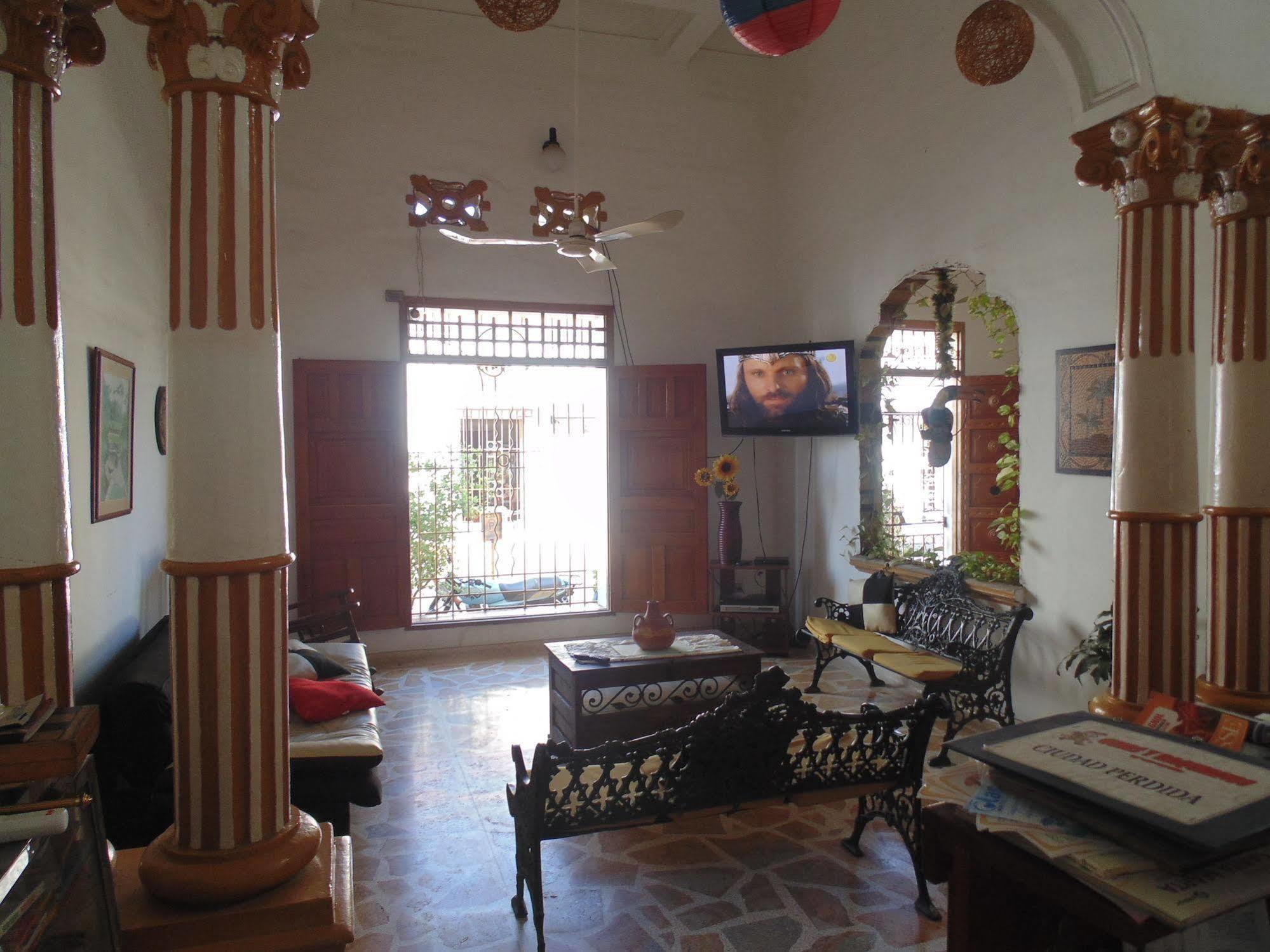 מלון סנטה מרתה Hospederia Casa Familiar מראה חיצוני תמונה
