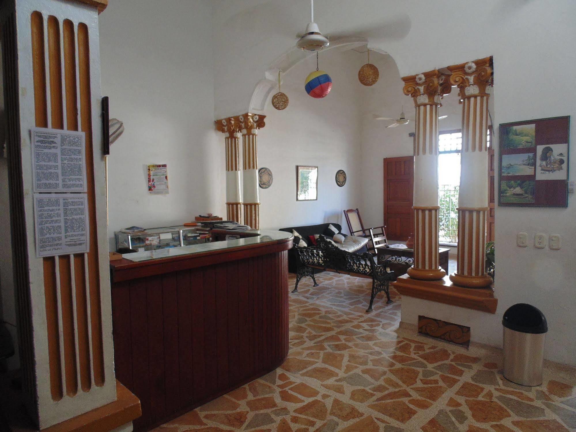 מלון סנטה מרתה Hospederia Casa Familiar מראה חיצוני תמונה