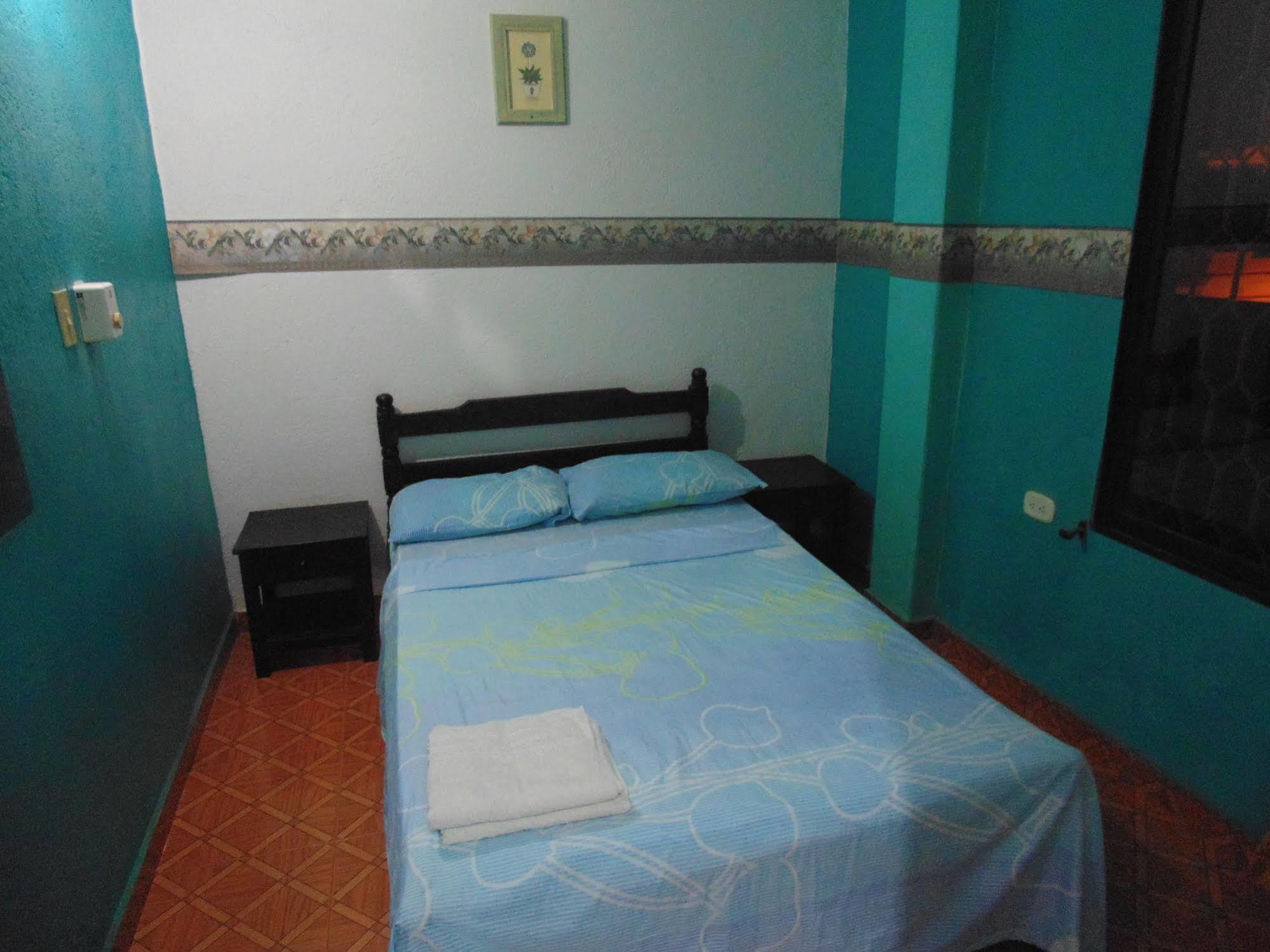 מלון סנטה מרתה Hospederia Casa Familiar מראה חיצוני תמונה