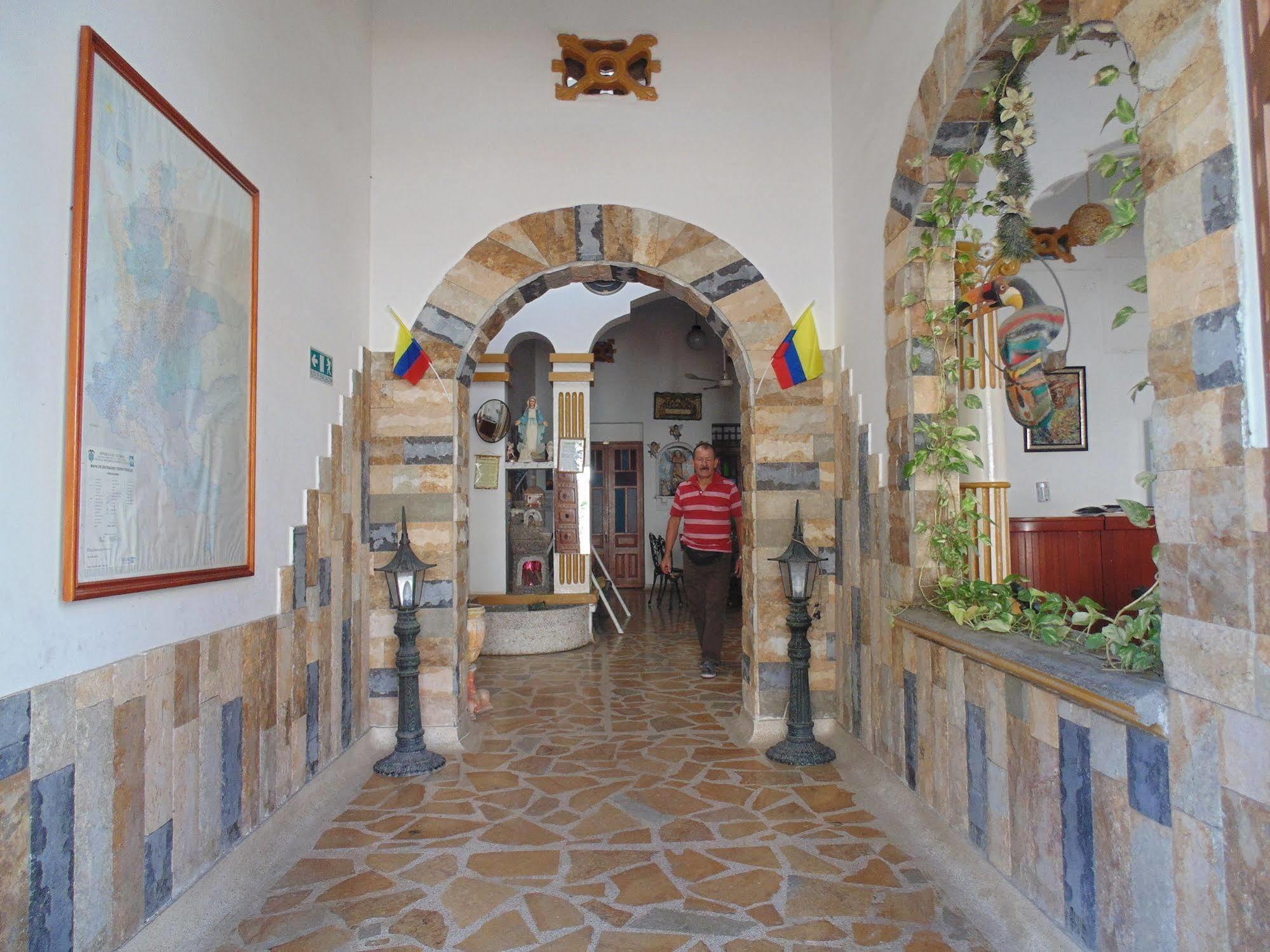 מלון סנטה מרתה Hospederia Casa Familiar מראה חיצוני תמונה